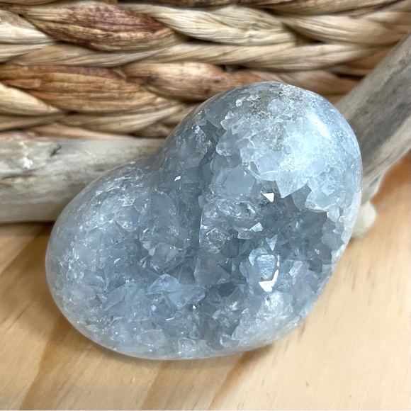 Celestine heart light blue - Picture 7 of 11